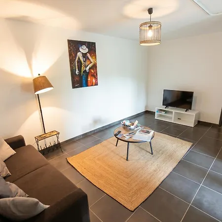 Maison A Avec Piscine Privee Vakantiehuis